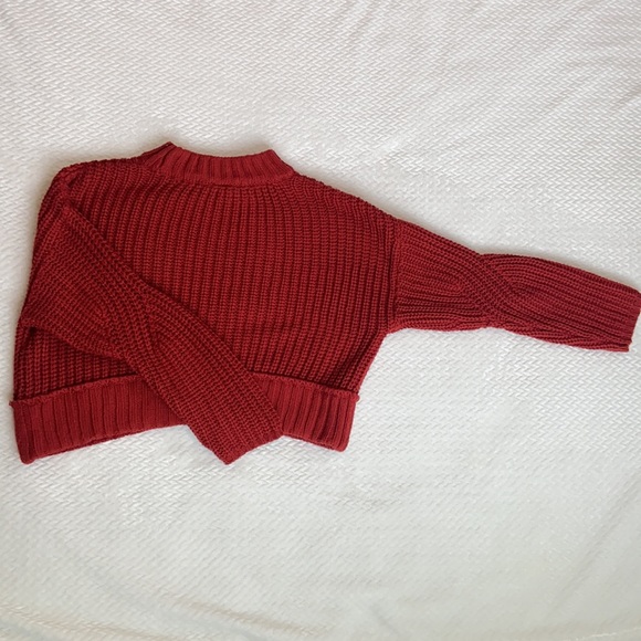 Red moon&madison sweater *SOLD* - Picture 2 of 3